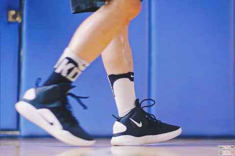 Nike Hyperdunk X实战测评 Nike Hyperdunk X缓震性好吗