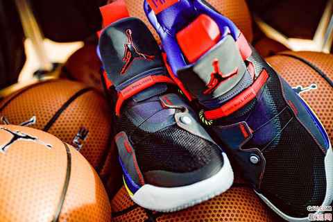 Air Jordan 33实战测评 AJ33实战性能好吗
