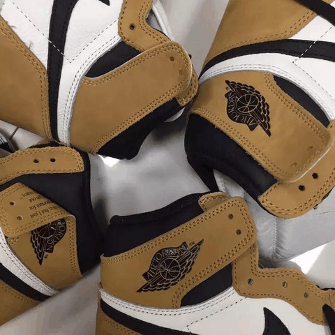  鞋舌黑红配色的 Nike 潮牌信息Air 细节采用皮革材质打造而成（AJ1最佳新秀在哪买 AJ1 “Rookie of the Year”多少钱）