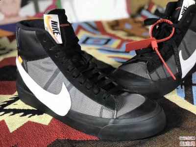 OW联名Nike Blazer Mid黑色实物欣赏潮牌品牌 Off-White x Nike Blazer Mid “Black”偏码吗（OW联名Nike Blazer Mid黑色实物欣赏 Off-White x Nike Blazer Mid “Black”偏码吗）