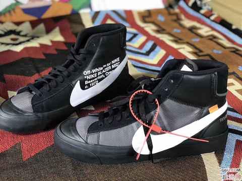 OW联名Nike Blazer Mid黑色实物欣赏潮牌品牌 Off-White x Nike Blazer Mid “Black”偏码吗（OW联名Nike Blazer Mid黑色实物欣赏 Off-White x Nike Blazer Mid “Black”偏码吗）
