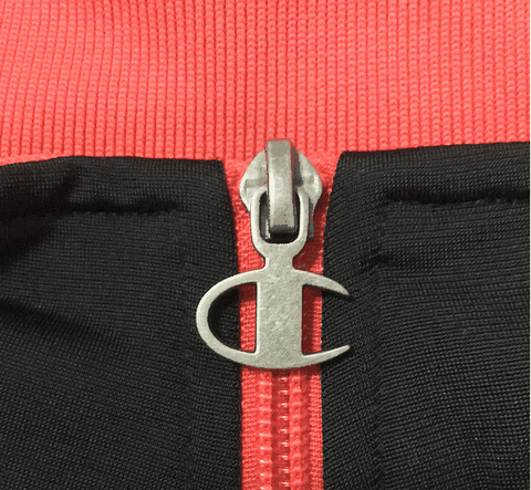 有champi潮牌汇潮牌网店on经典logo（champion串标卫衣细节欣赏 champion串标卫衣上身效果怎么样）