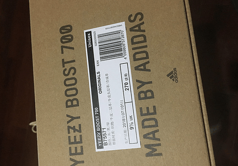 全掌BOOST出名的踩屎感潮牌汇潮牌网+鞋底防滑耐磨延长使用寿命（YEEZY BOOST 700开箱 YEEZY BOOST 700偏码吗）