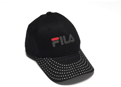  FILA x 10 Corso Como限量版是由经典时尚运动潮牌资讯品牌 FILA 与奢侈品概念店 10 Corso Como 进行合作共同打造的（FILA x 10 Corso Como限量版在哪买 FILA x 10 Corso Como限量版怎么样）