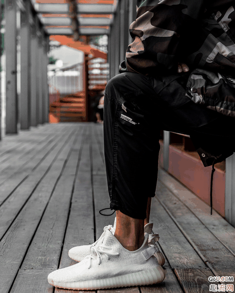 yeezy 350 V2纯白补货如何购买 椰子350v2纯白价格趋势是怎样的
