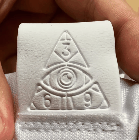 上一双给我类似潮牌品牌这种包裹感的鞋（欧文4德鲁大叔开箱 KYRIE 4 EP德鲁大叔包裹性怎么样）