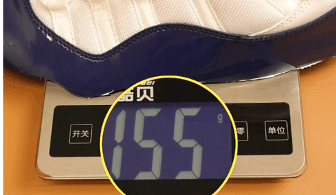 但是小编无意中发现潮牌汇潮牌网AJ11上脚起来蛮舒服的（AJ11北卡蓝拆解测评 AJ11 RETRO 