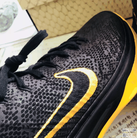 科比 AD MID 黑曼巴开箱测评 KOBE AD MID 耐磨吗