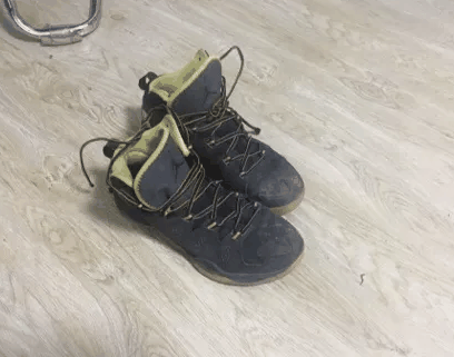 而且关于这个连接潮牌品牌管到底是横放还是竖放（安东尼10代折解测评 Melo9与Melo10气垫对比）