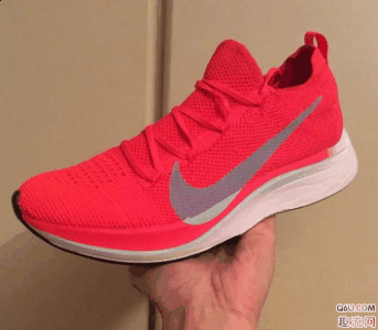  Nike Zoom Vaporfly 4% Flyknit开箱测评潮牌汇潮牌网 主要更新体现在鞋面换成了Flyknit编织鞋面（Nike Zoom Vaporfly 4% Flyknit开箱测评 Vaporfly 4% Flyknit脚感怎么样）