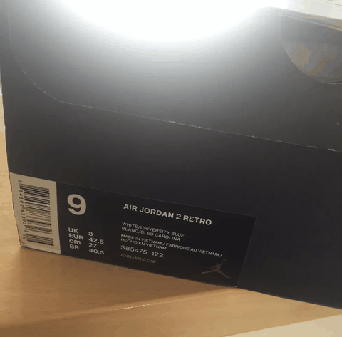 都比它显得脚小 不是潮牌信息很想留下 但是做工没毛病（AJ2安东尼开箱 AJ2安东尼实物欣赏）