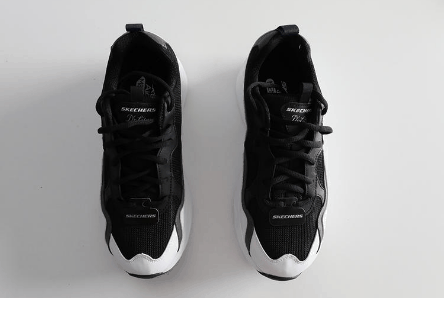 还有白灰和蓝潮牌灰两种配色（Skechers全新黑白开箱 斯凯奇全新黑白配置怎么样）