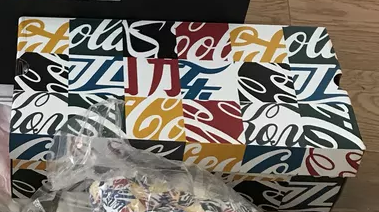 那就是匡威与可口潮牌品牌可乐联名款骚红配色（匡威与可口可乐联名款骚红开箱 匡威与可口可乐联名款骚红实物欣赏）