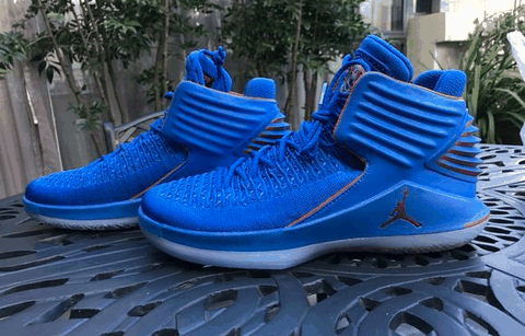 除了耐磨无其潮牌商城它明显缺点）（AJ32雷霆配色适合打后卫吗 AJ32雷霆配色打球怎么样）