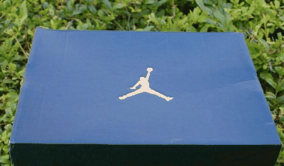 设计感强潮牌品牌很好搭配（AJ1情人节限定版开箱 AJ1 情人节限定版实物欣赏）