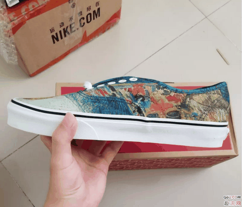 VANS联名梵高帆布鞋开箱测评 VANS梵高联名上脚好看吗
