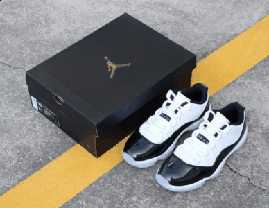  鞋底走线非潮牌信息常干净整齐（AJ11墨绿复活节静态开箱 AJ11 Low “Easter”细节欣赏）