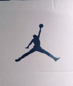 脚感还是潮牌商城很不错的（保罗专属AJ12开箱 AJ12 “Graduation Pack”偏码吗）
