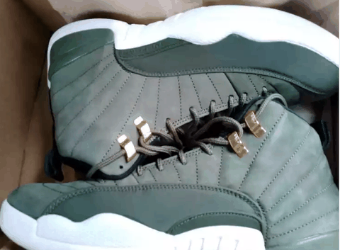 脚感还是潮牌商城很不错的（保罗专属AJ12开箱 AJ12 “Graduation Pack”偏码吗）