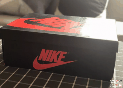 最担心的问题就潮牌是鞋面褶皱的问题（AJ1 OG Re2pect开箱 AJ1 OG Re2pect实物欣赏）