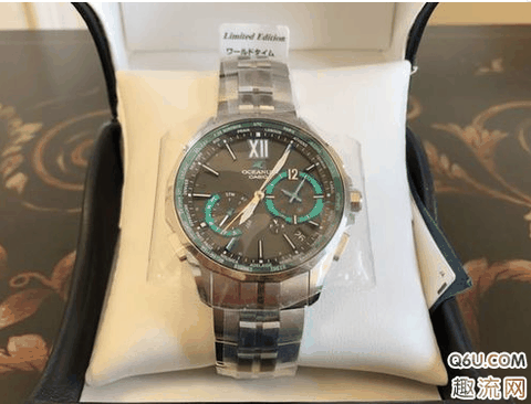 但是可以看出做工那算那么回事 小伙伴们可以用这个型号5453去搜说明潮牌品牌书 高清图欣赏 阳光下质感爆炸 其实个人喜欢蓝色 而且便宜一半有余 奈何这一发骚绿实在是骚 （限量骚绿卡西欧海神开箱 CASIO海神S3400E实物欣赏）