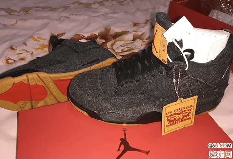  采用生胶潮牌汇潮牌网店外底方案（Levi's x AJ4黑丹宁开箱 Levi's x AJ4黑丹宁实物欣赏）