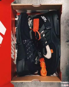 毕竟是在一代的潮牌信息基础上进行升级（OFF-WHITE x Air Presto 2.0黑色开箱测评 ow Presto 2.0和一代区别是什么）