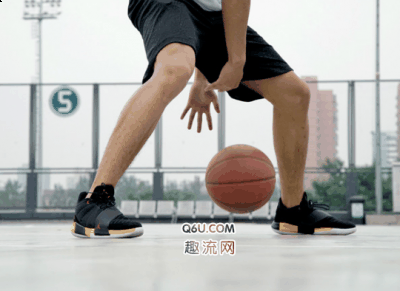 笔者的足部潮牌相对比较瘦（耐克保罗11实战感受 Jordan CP3.XI缓震怎么样）