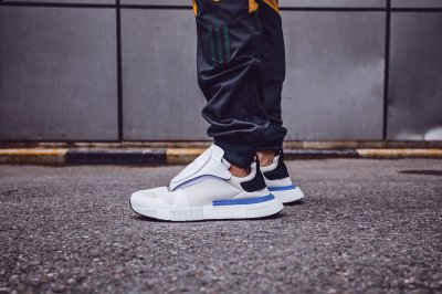 行走过程中能潮牌感受到 Boost（Adidas Futurepacer 开箱测评 阿迪达斯Futurepacer脚感点评）