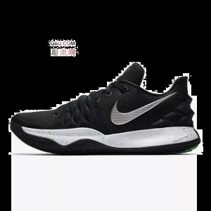 Nike终于在欧文系潮牌汇潮牌网店列的鞋子上增配了（耐克kyrie low 1开箱测评 耐克欧文低帮脚感怎么样）