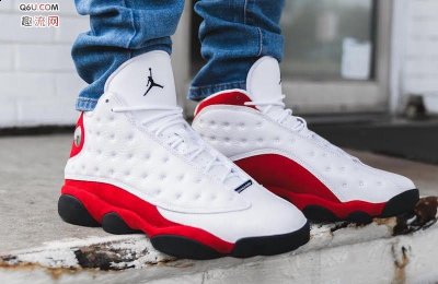 这些成就都可以让AJ 13的文化潮牌汇潮牌网店意义在整个Air Jordan系列中名列前茅（aj13打外场耐磨吗 aj13可以实战吗）