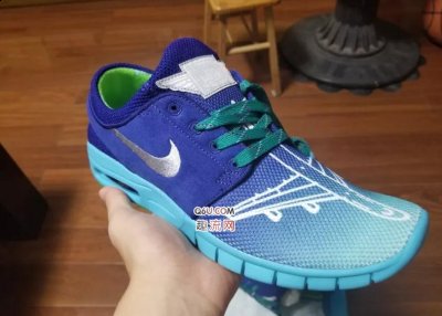 耐克慈善janoski开箱 Nike 潮牌资讯Stefan Janoski Max Doernbecher值得入手吗（耐克慈善janoski开箱 Nike Stefan Janoski Max Doernbecher值得入手吗）