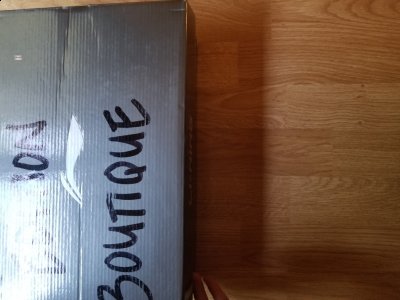 巧妙融入产品名称 一抹红突显潮牌风格 鞋底韦德签名 细节中彰显匠心 （悟道2“teb”开箱测评 TEB悟道2限量配色上脚赏析）