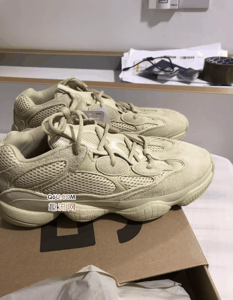yeezy 500黄月亮开箱图 椰子500“super moon”开箱测评