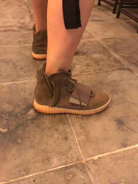 Yeezy 750脚感怎么样 椰子750上脚测评