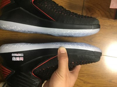 就申请退了 或是去实体店里看看实际的穿在脚里的感觉 aj32 low偏码吗潮牌品牌 偏码问题一直都是大家比较关心的 大部分小伙伴反应的情况是偏大半码 再买鞋之前还是要慎重（AJ32low鼓包怎么办 AJ32low鼓包可以退吗）
