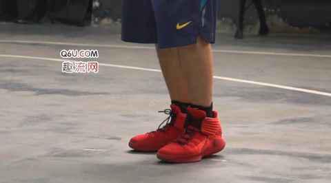 aj32和lbj15哪个底厚 aj32和lbj15哪个脚感舒服