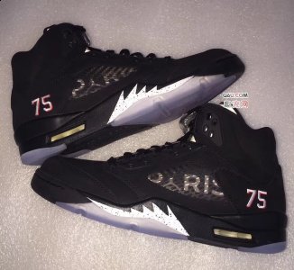  透气网部分加入了潮牌“Paris”和Jumpman的样式（AJ5 “Paris” 货量大吗 Air Jordan 5 “Paris”细节图赏析）