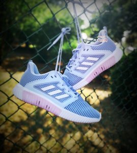 全掌BOOST可见潮牌其诚意满满（阿迪达斯618值得买的鞋有哪些 Adidas 618打折鞋款盘点）