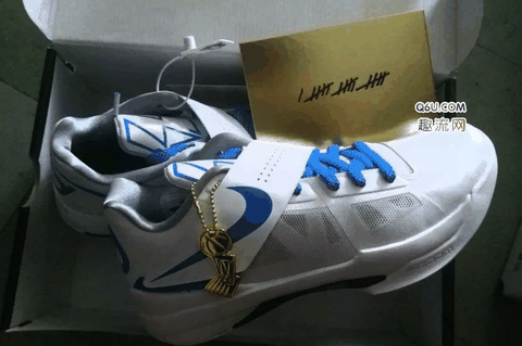 KD4冠军复刻开箱测评 杜兰特四代“Thunderstruck”实物测评