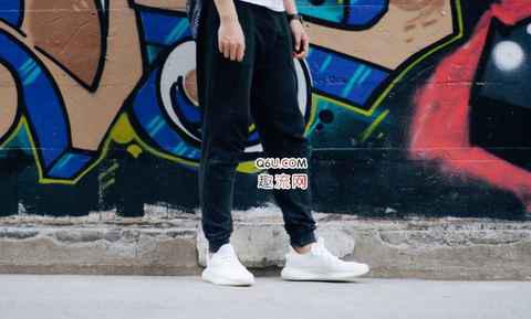 Yeezy 350 V2奶油补货量大吗 椰子350v2纯白会跌破原价吗