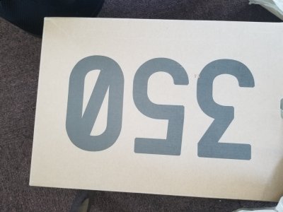 非常好看潮牌品牌的纯白（YEEZY 350纯白开箱 椰子350纯白什么时候补货）
