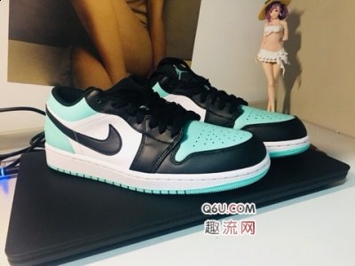 NIKE耐克空军一号运动鞋还可以潮牌品牌带来非常完美的轻质缓震和缓冲保护（AF1 low 和AJ1 low哪个好看 空军一号和乔1低帮有什么区别）