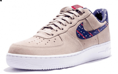  AF1系列采用全潮牌资讯麂皮鞋面打造（耐克NASA系列有哪几款 Nike NASA系列鞋款怎么样）