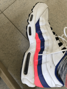 最为Air max中相当潮牌资讯热门的一款跑鞋（耐克Air max 95脚感好吗 Air max 95能不能跑步）