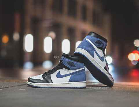 AJ1贪玩蓝月上脚好看吗 AJ1蓝月亮上脚图