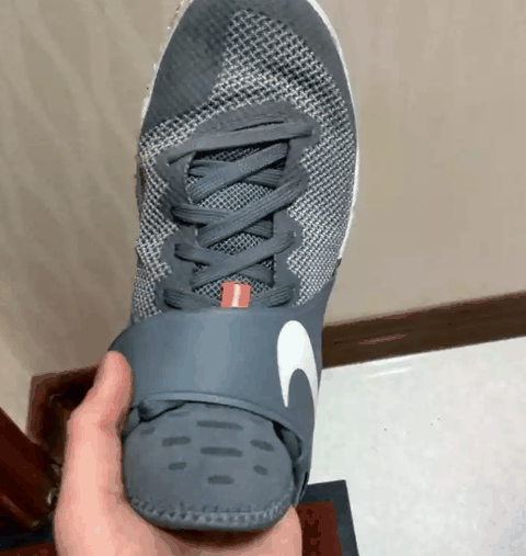 耐克zoom live 2017耐磨吗 Nike zoom live2017能不能打外场
