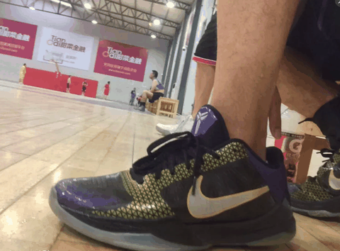 科比ZK5实战怎么样 Nike Kobe Venomenon 5实战测评