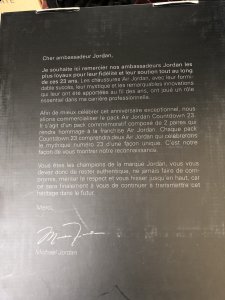 这双鞋是不潮牌商城可或缺的 （AJ19黑红开箱测评 Air Jordan 19黑红实物赏析）