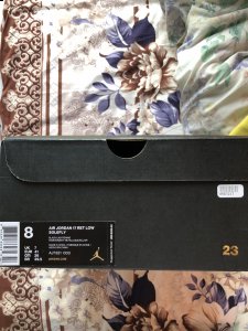  在和耐克的潮牌联名系列里（Solefly联名AJ17实物开箱 Solefly x Air Jordan 17 Low细节欣赏）